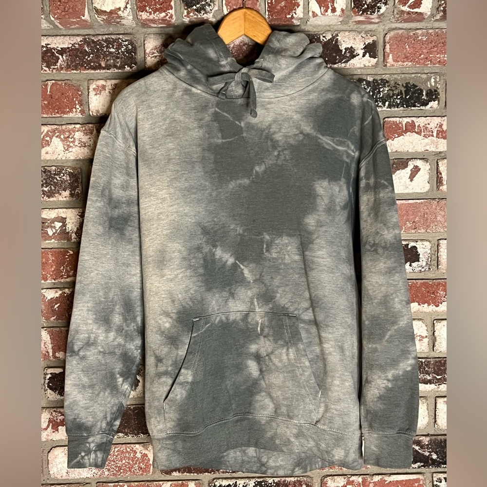 Men’s Social Culture Gray & White Tie Dye Hoodie